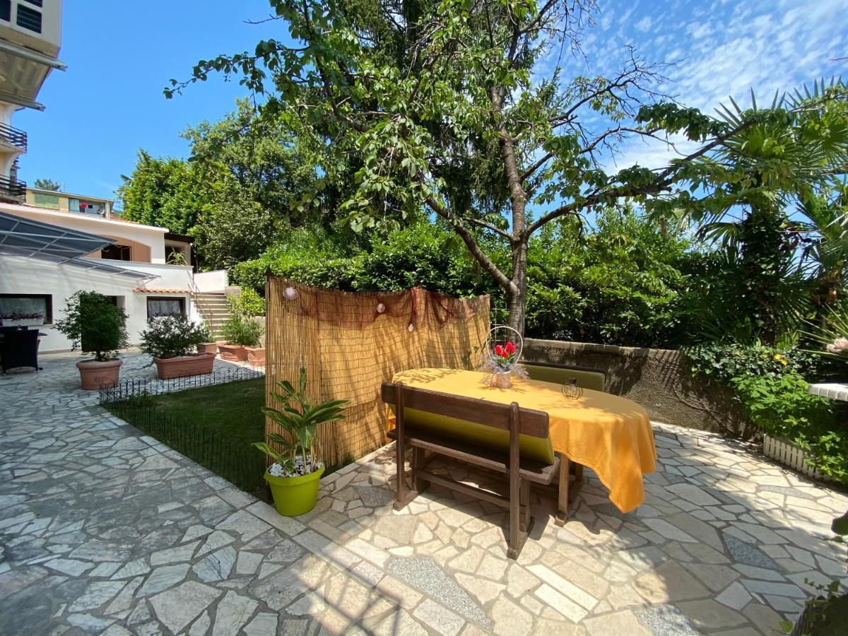 Guesthouse Villa Stanger Lovran Bagian luar foto
