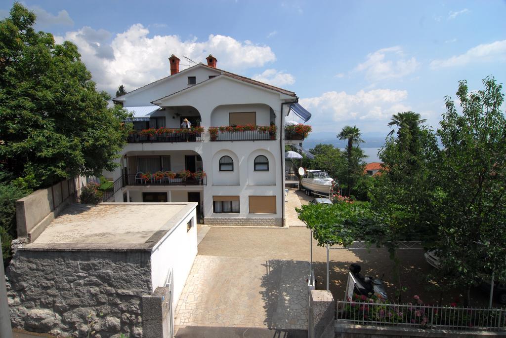 Guesthouse Villa Stanger Lovran Bagian luar foto